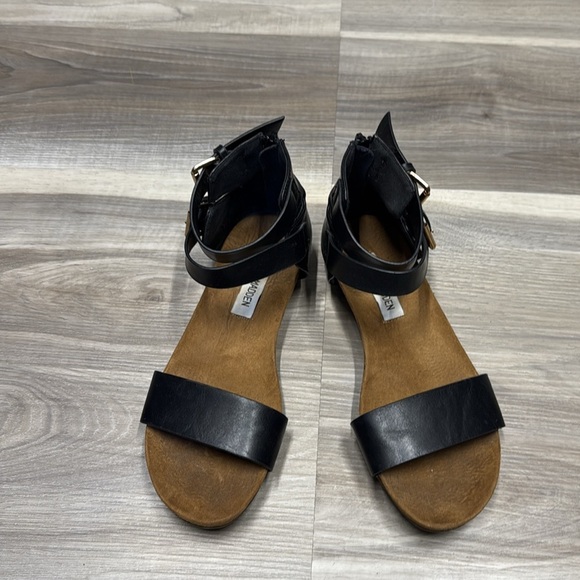 🚩 Steve Madden Black Women's Sandals size 37 EURO - Picture 2 of 9